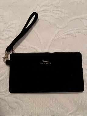 SCOUT Kate Velvet Wristlet Pouch